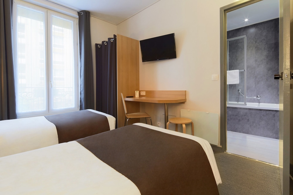 Hôtel Paris Villette 9