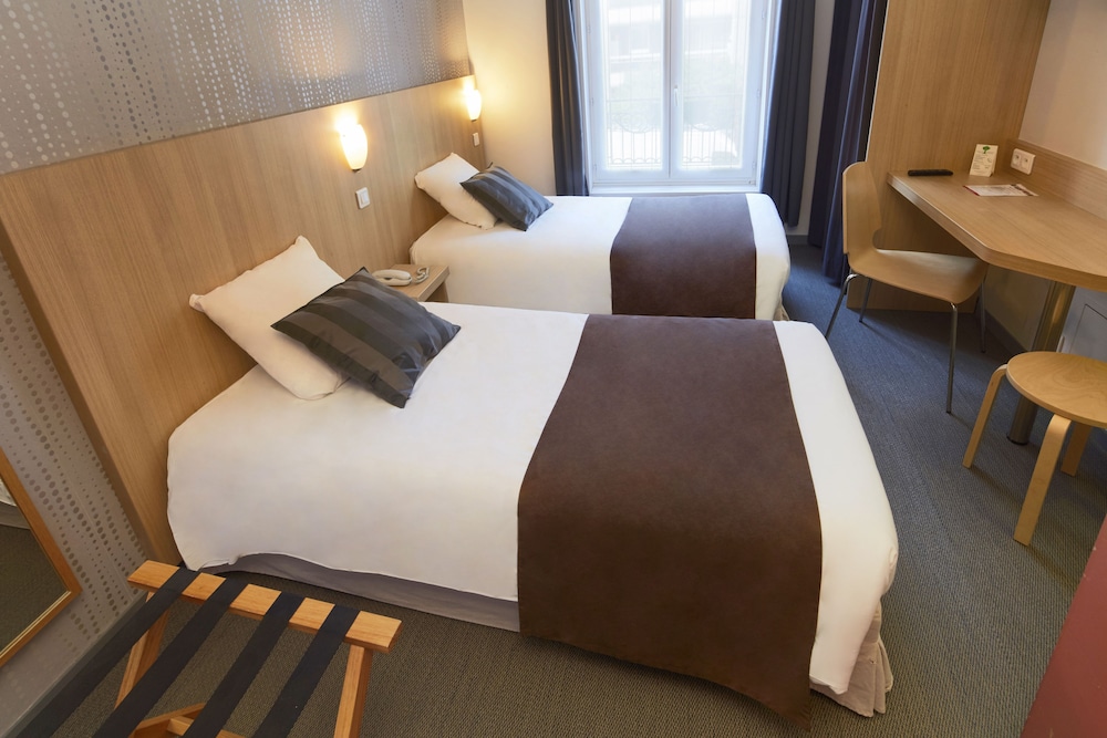 Hôtel Paris Villette 18