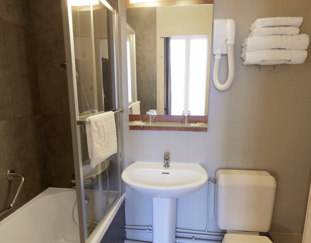 Hôtel Paris Villette 11