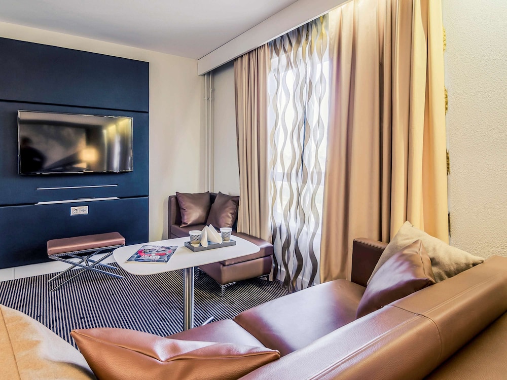 Hôtel Mercure Cergy-Pontoise Centre 15