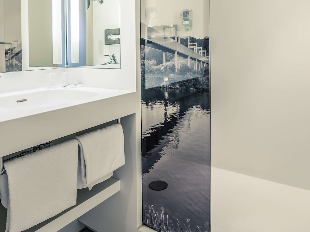 Hôtel Mercure Cergy-Pontoise Centre 23