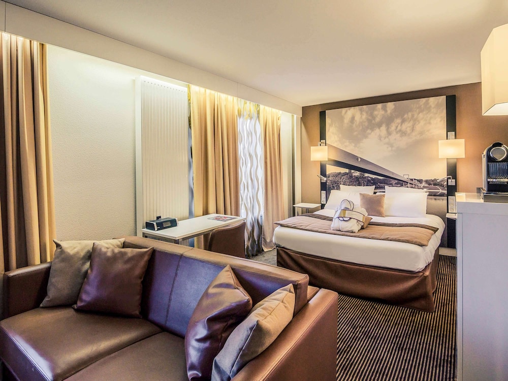 Hôtel Mercure Cergy-Pontoise Centre 7
