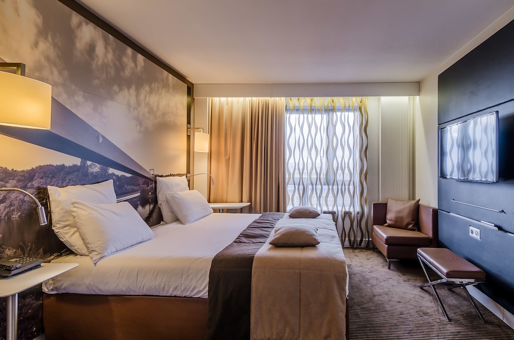 Hôtel Mercure Cergy-Pontoise Centre 4