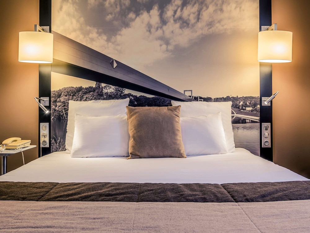Hôtel Mercure Cergy-Pontoise Centre 8