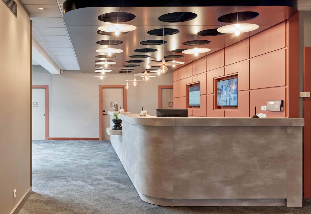 B&B HOTEL Cergy Port 4