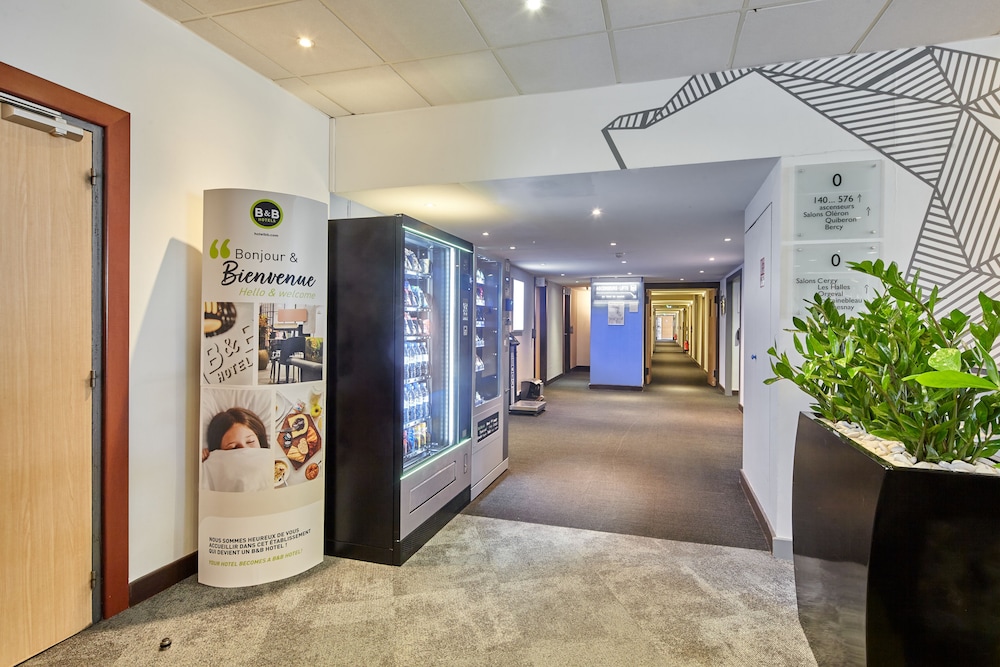 B&B HOTEL Cergy Port 2