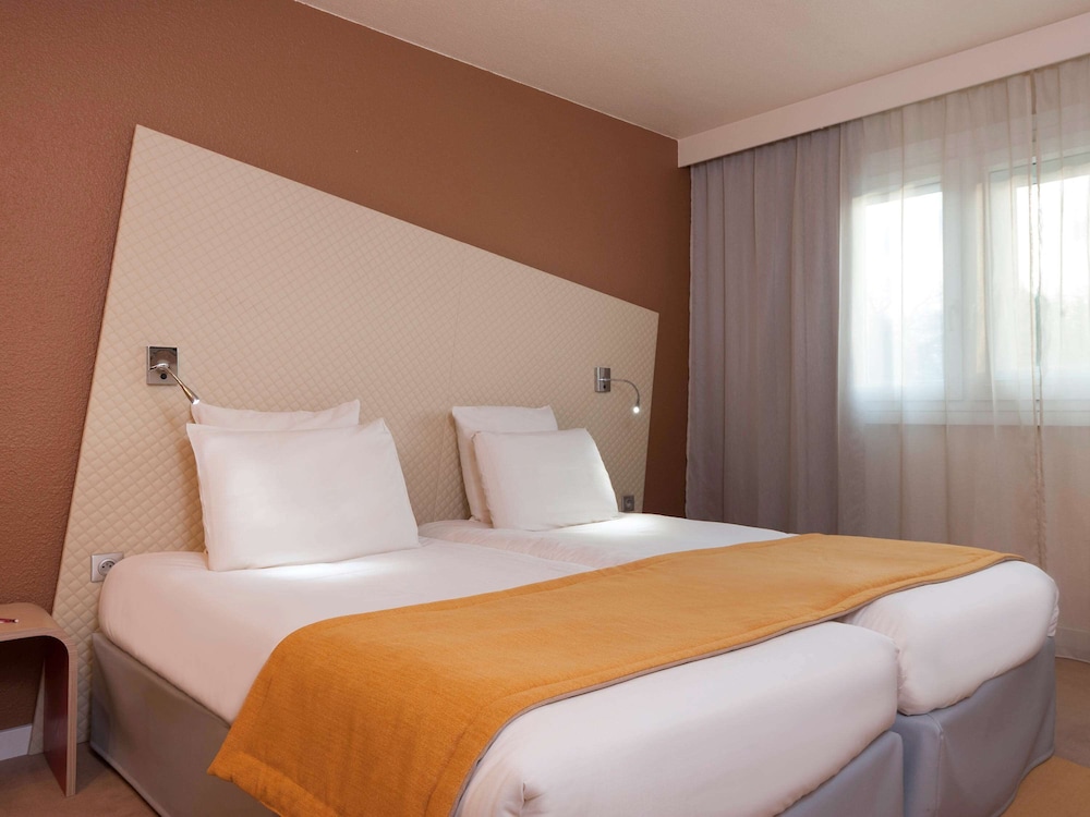 Mercure Paris le Bourget 14