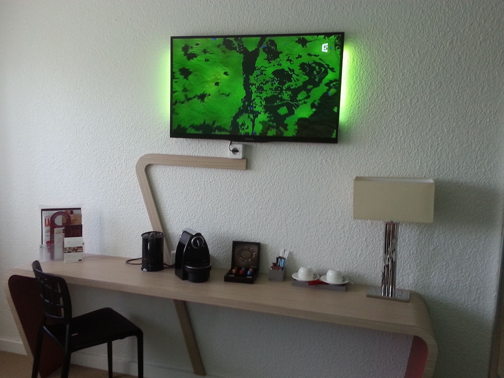 Mercure Paris le Bourget 21