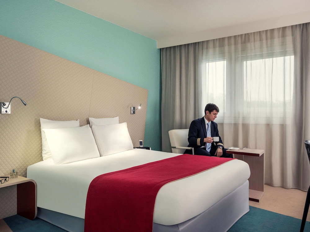 Mercure Paris le Bourget 11