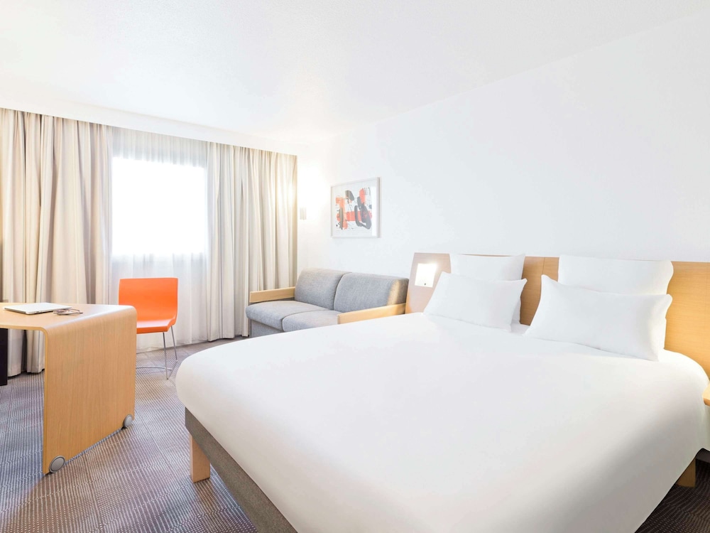 Novotel Saint-Quentin en Yvelines 12