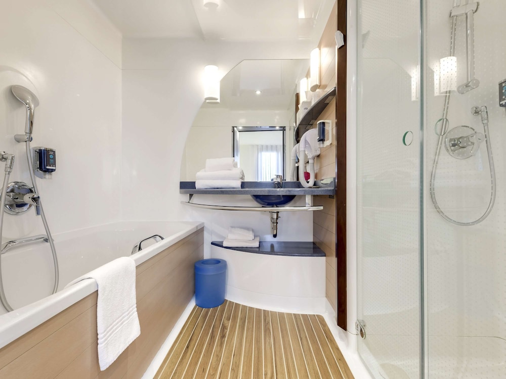 Novotel Suites Paris CDG Airport Villepinte 21