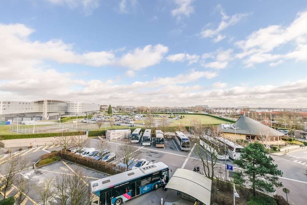 Novotel Suites Paris CDG Airport Villepinte 20