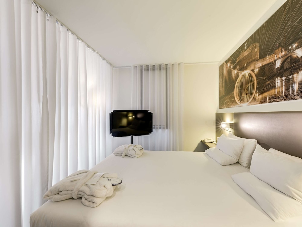 Novotel Suites Paris CDG Airport Villepinte 6
