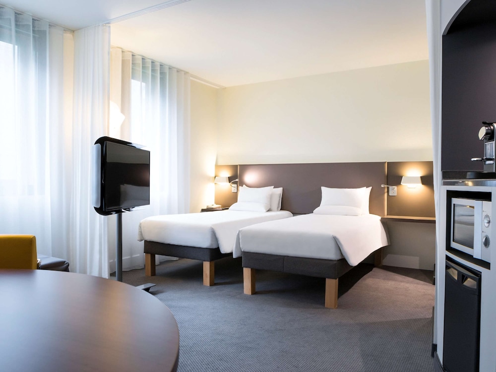 Novotel Suites Paris CDG Airport Villepinte 5