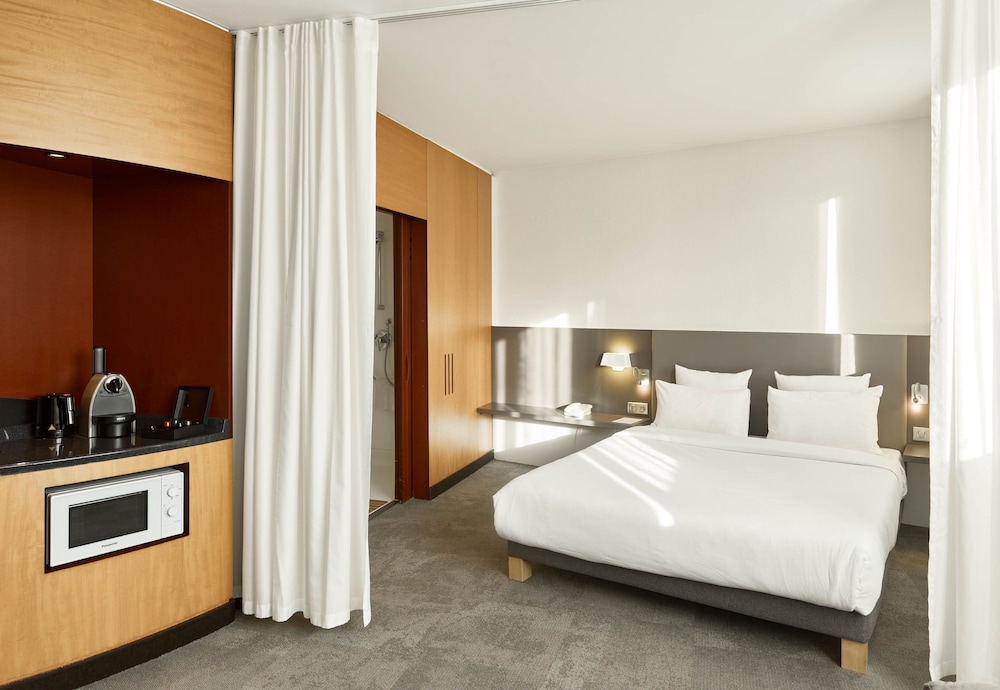 B&B HOME Paris Nord 18ème 13