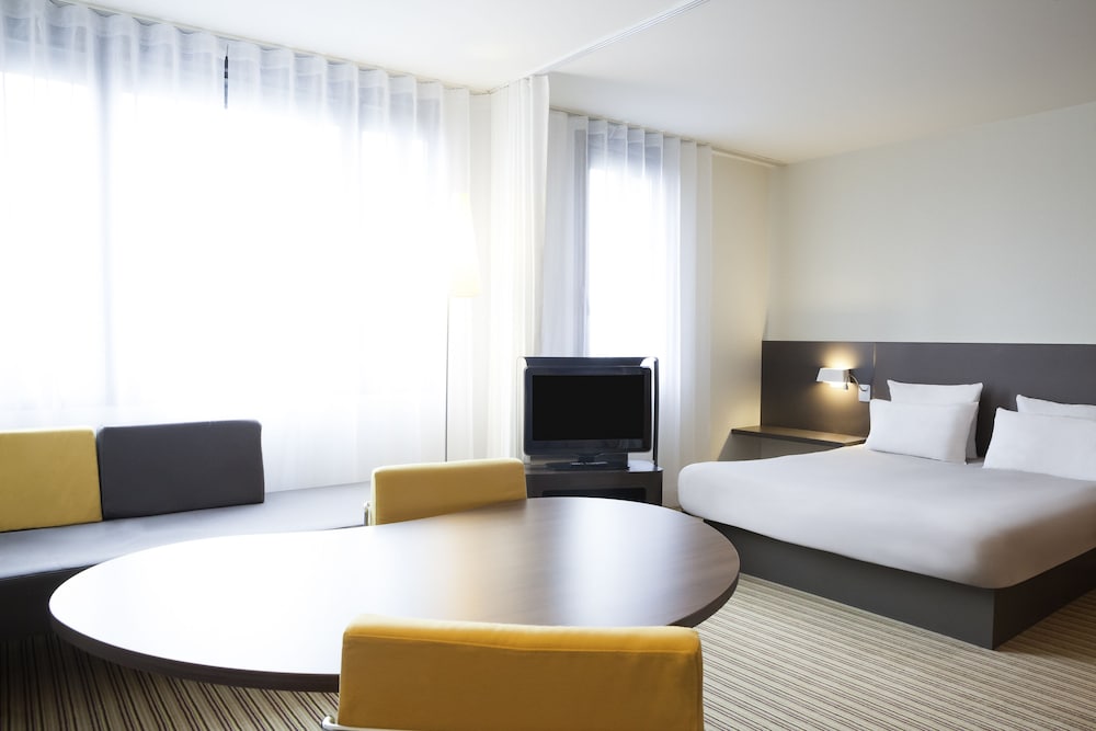 Novotel Suites Paris Montreuil Vincennes 5