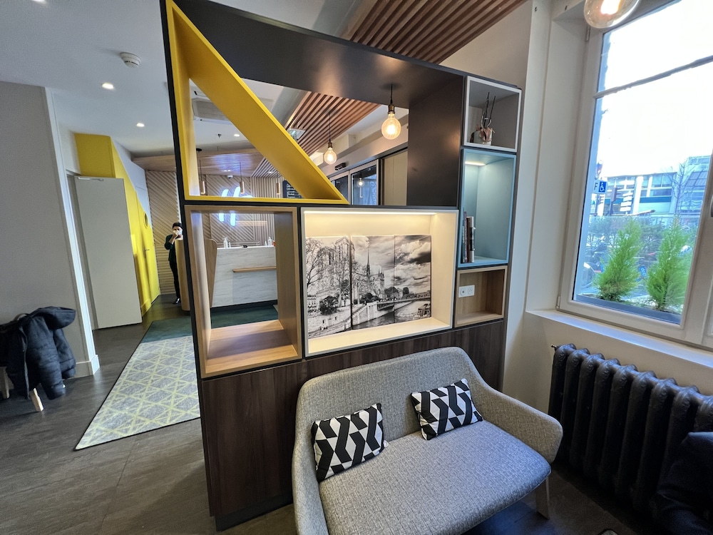 Holiday Inn Paris Auteuil 6