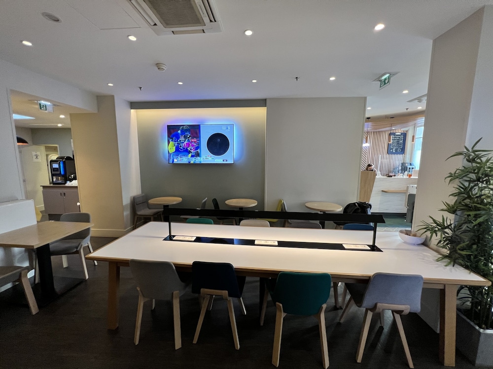 Holiday Inn Paris Auteuil 2