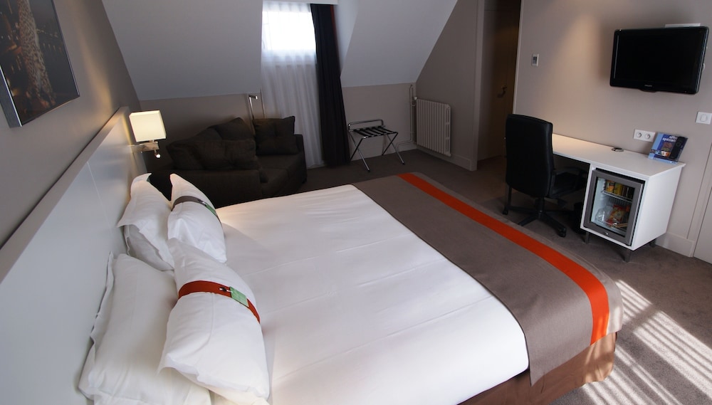 Holiday Inn Paris Auteuil 12