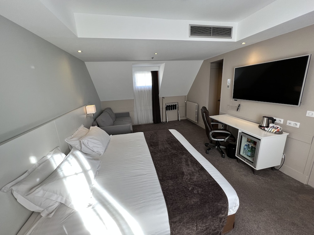 Holiday Inn Paris Auteuil 23