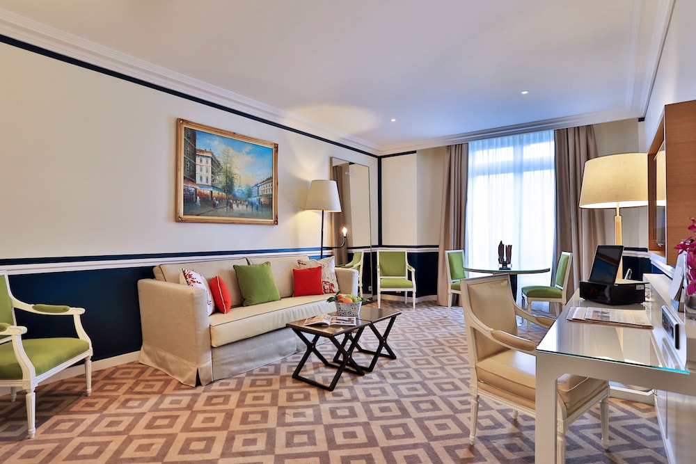 Fraser Suites Le Claridge Champs-Elysées 12