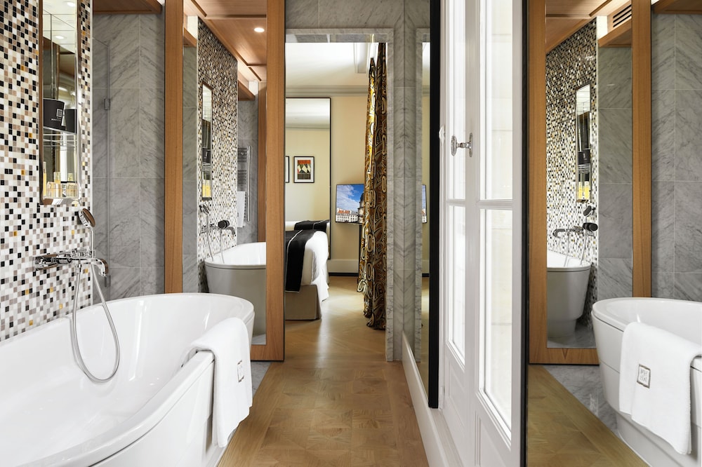 Montalembert Paris 23