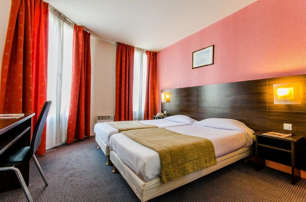 Hôtel Arc Porte d'Orléans 10