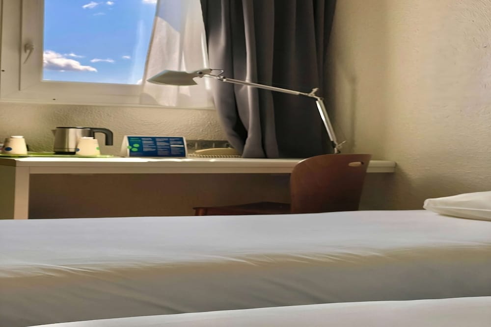 Hotel Campanile Paris Est - Bobigny 12