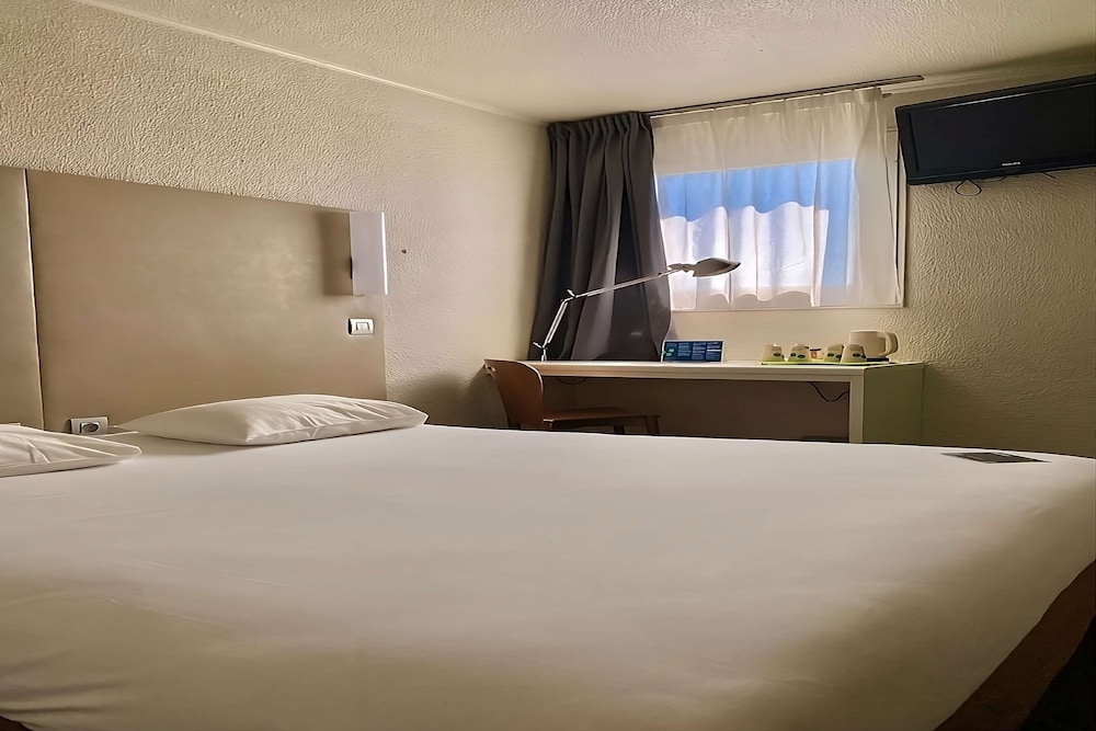 Hotel Campanile Paris Est - Bobigny 7