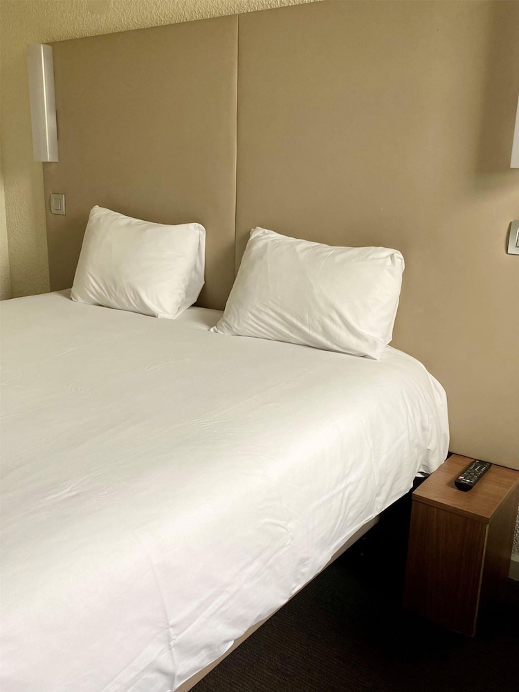 Hotel Campanile Paris Est - Bobigny 15