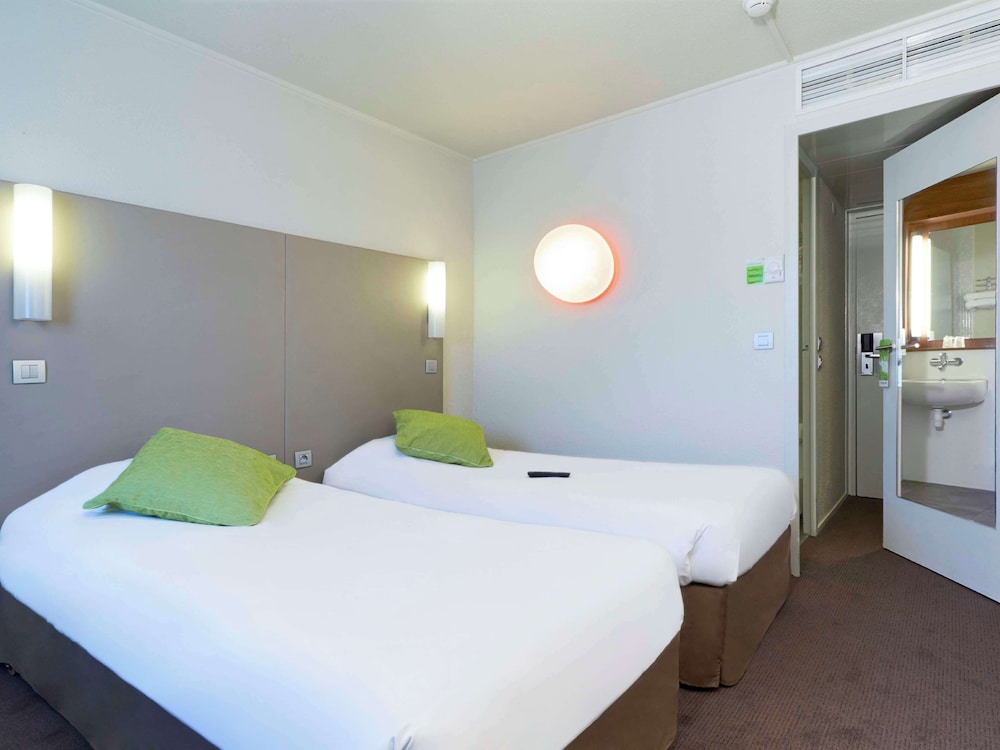 Hotel Campanile Paris Est - Bobigny 8
