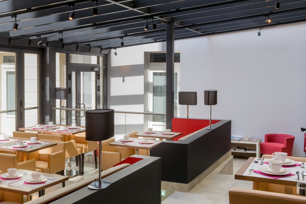 Best Western Seine West Hotel 22