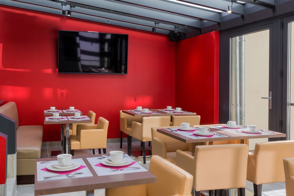 Best Western Seine West Hotel 18