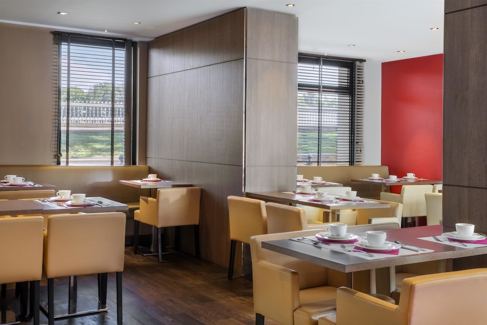 Best Western Seine West Hotel 20