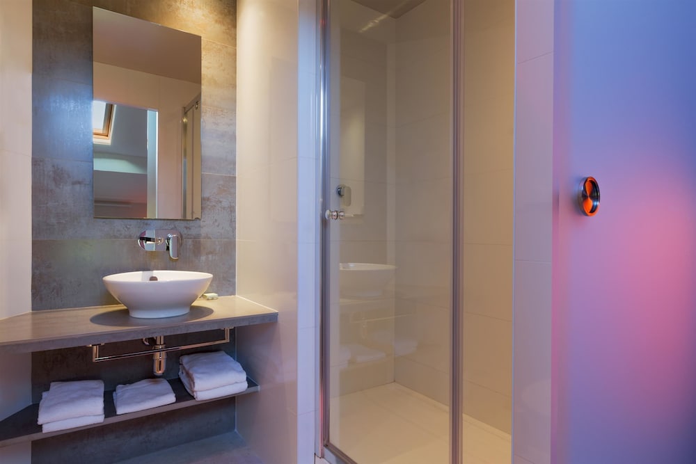 Best Western Seine West Hotel 16