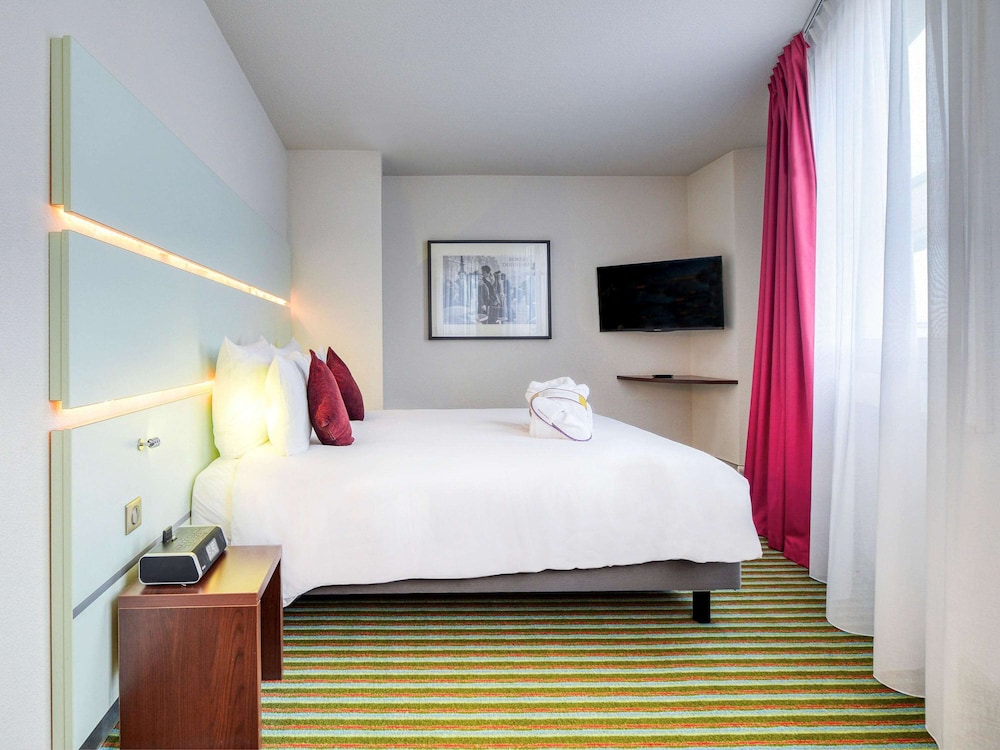 Mercure Paris Ivry Quai de Seine 14