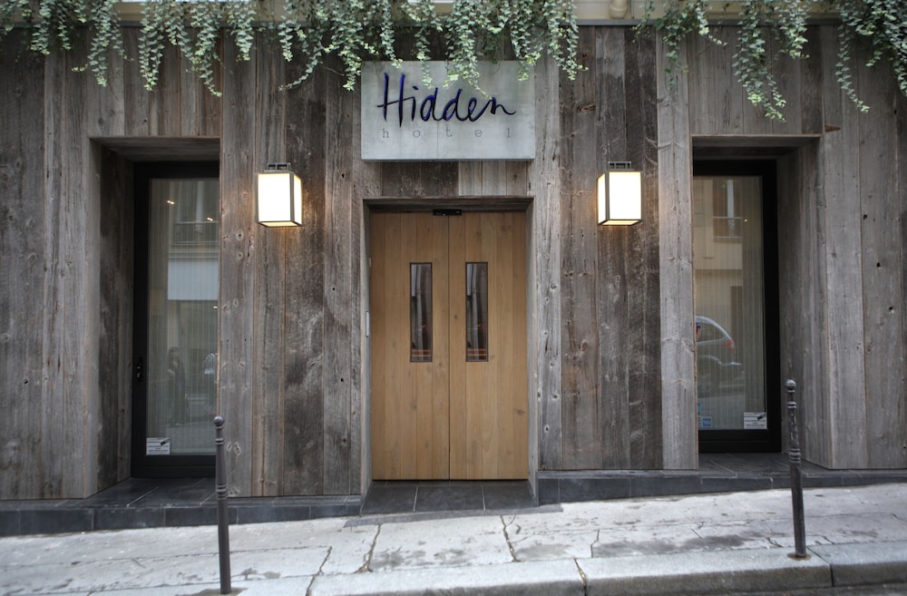 Hidden Hotel 1