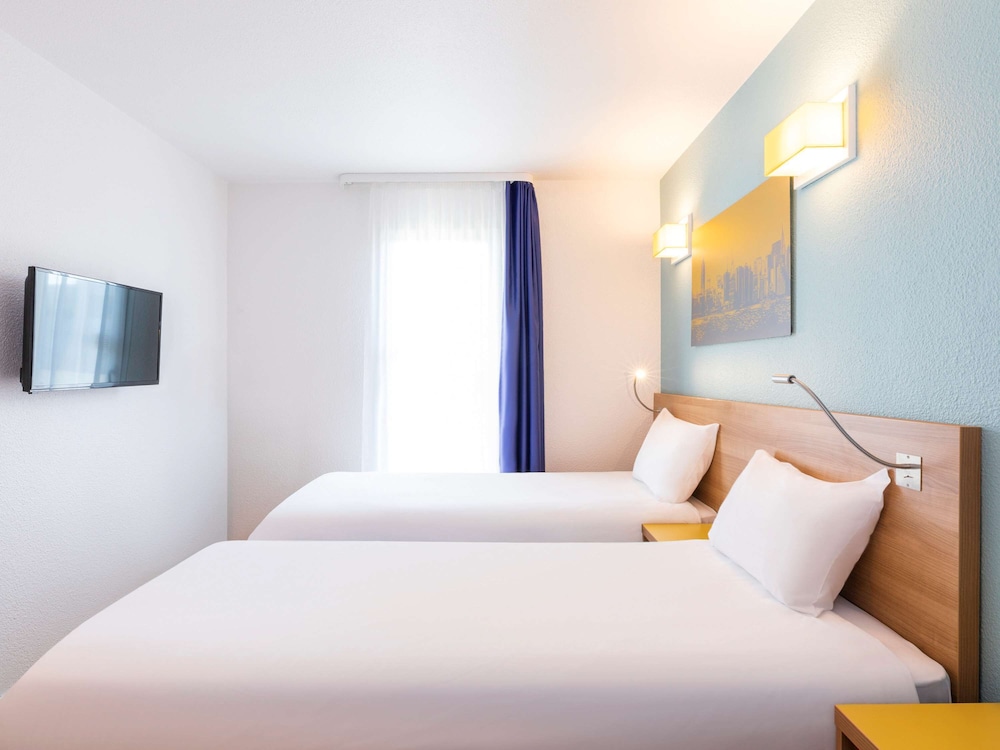 Aparthotel Adagio Access La Défense Place Charras 6