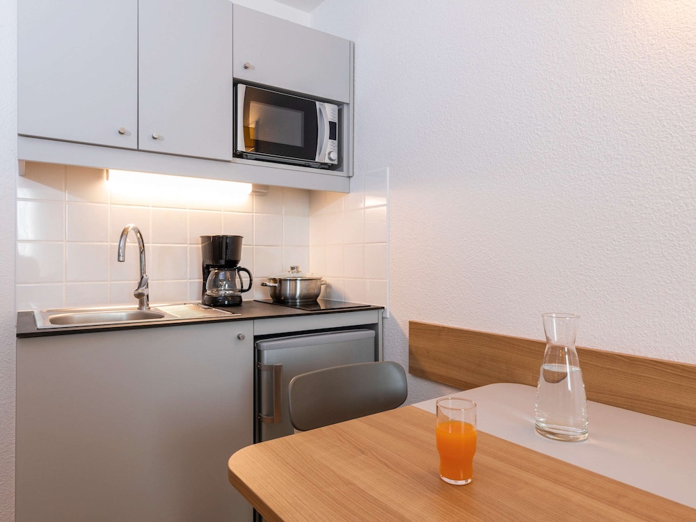 Aparthotel Adagio Access La Défense Place Charras 18