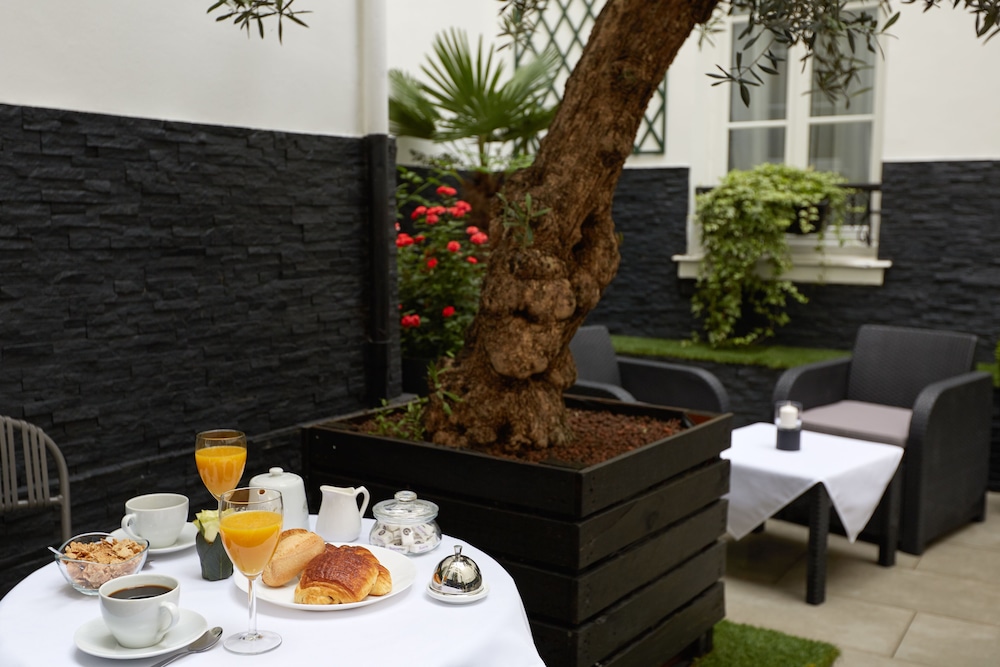 Hôtel le Twelve 21
