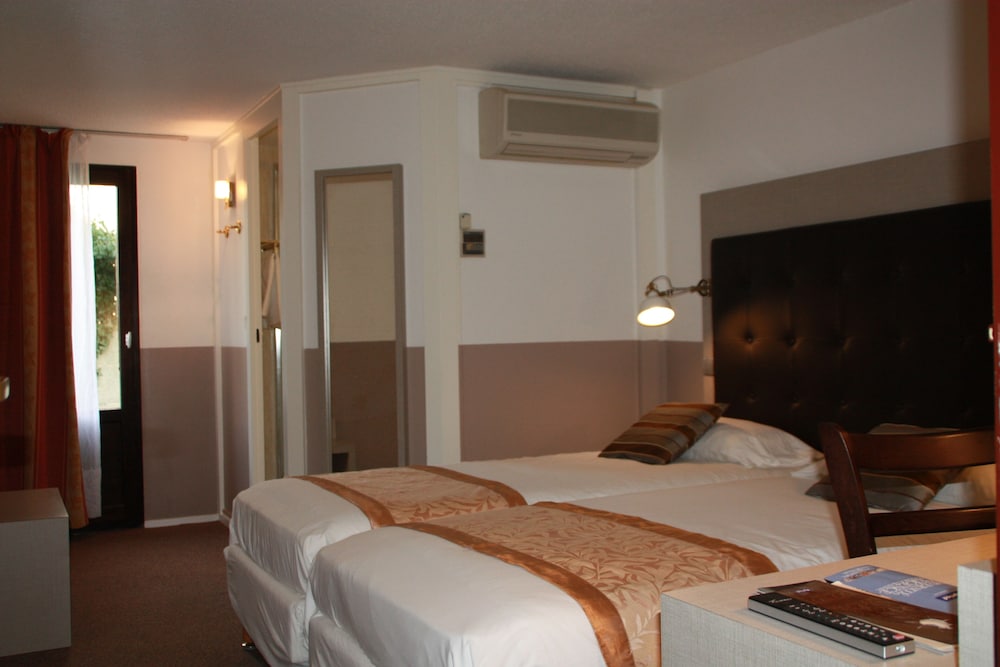 Kyriad Argenteuil 4
