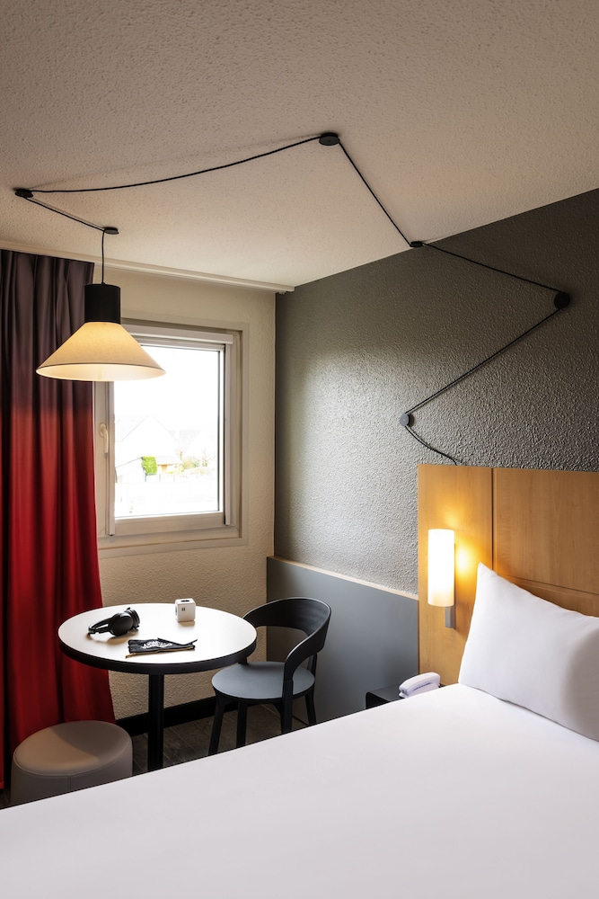 Hôtel ibis Cergy-Pontoise Le Port 7