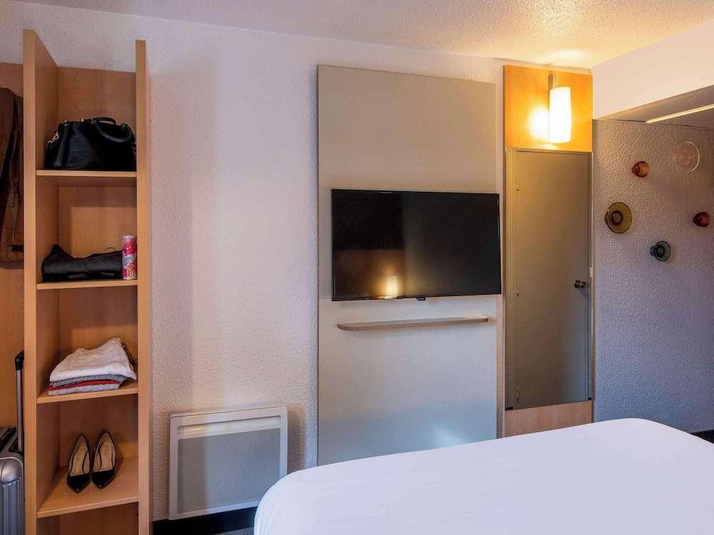 Hôtel ibis Cergy-Pontoise Le Port 9
