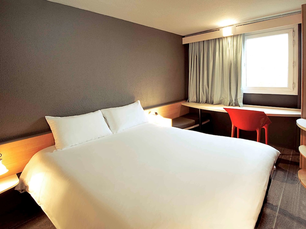 Hôtel ibis Orly Chevilly Tram 7 20