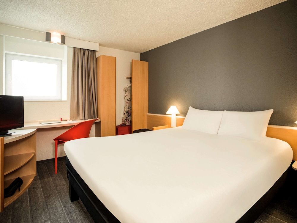Hôtel ibis Orly Chevilly Tram 7 15