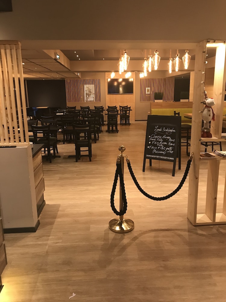 Euro Hotel Orly-Rungis 8