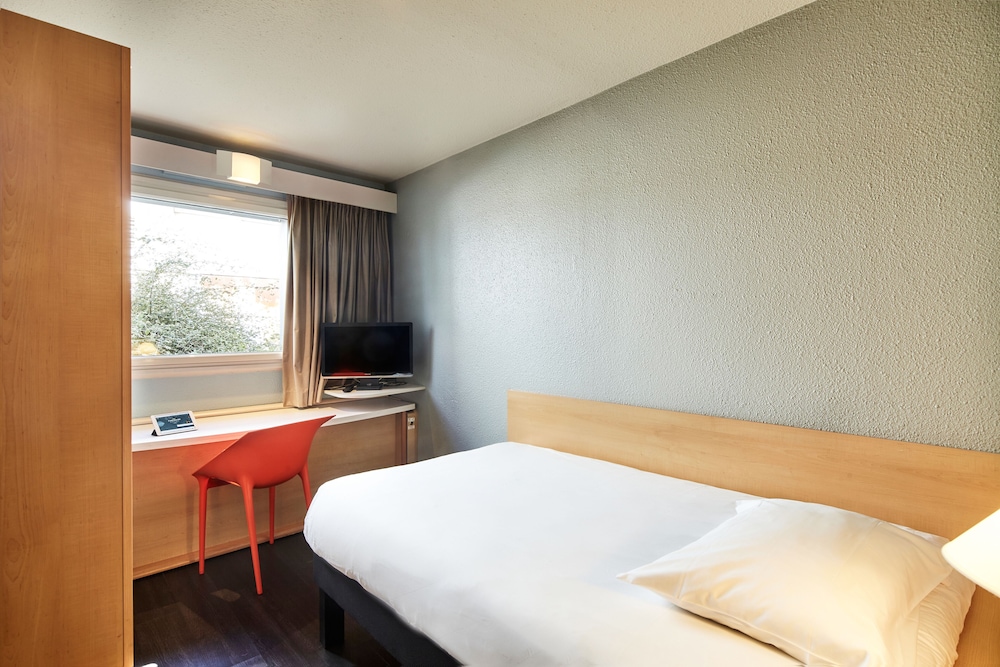 B&B HOTEL Versailles Le Chesnay 8