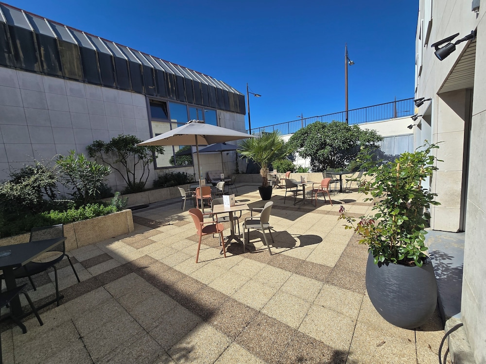 B&B HOTEL Versailles Le Chesnay 20