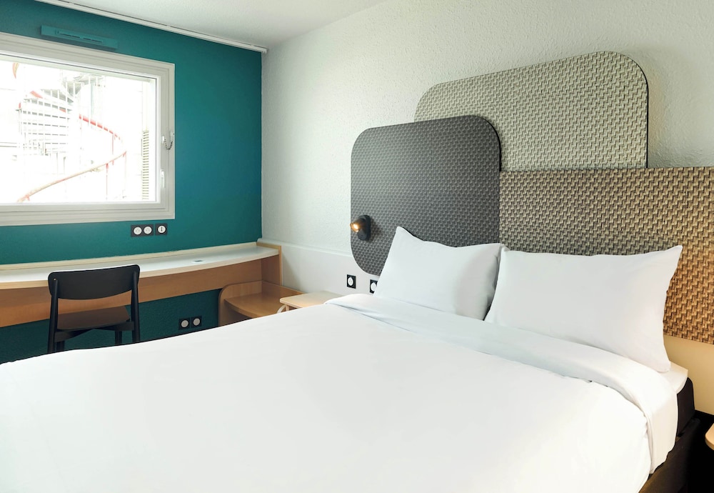 B&B HOTEL Versailles Le Chesnay 11