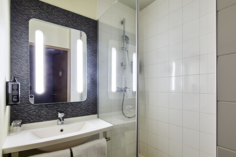 B&B HOTEL Versailles Le Chesnay 22